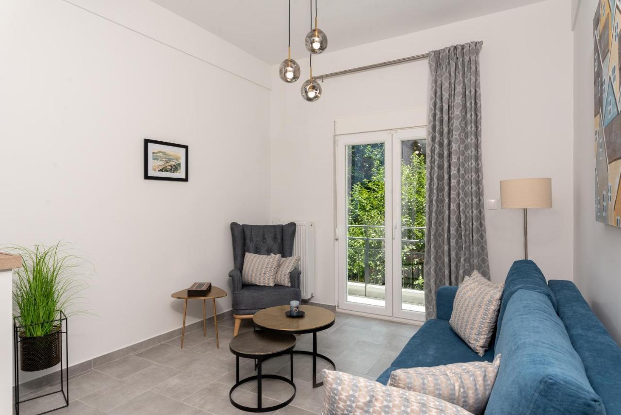 Cozy Corner - Stylish *